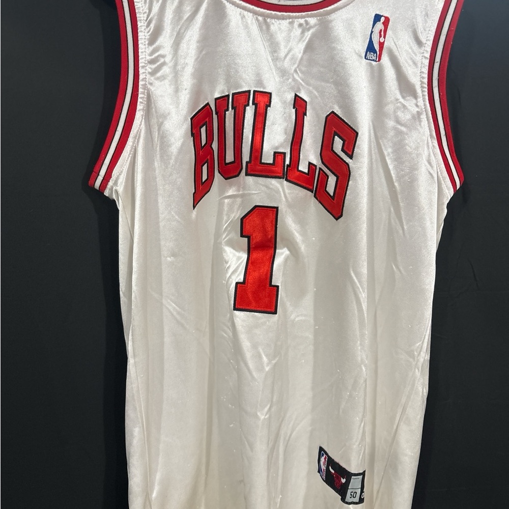 Chicago Bulls White and Red Basketball Jersey